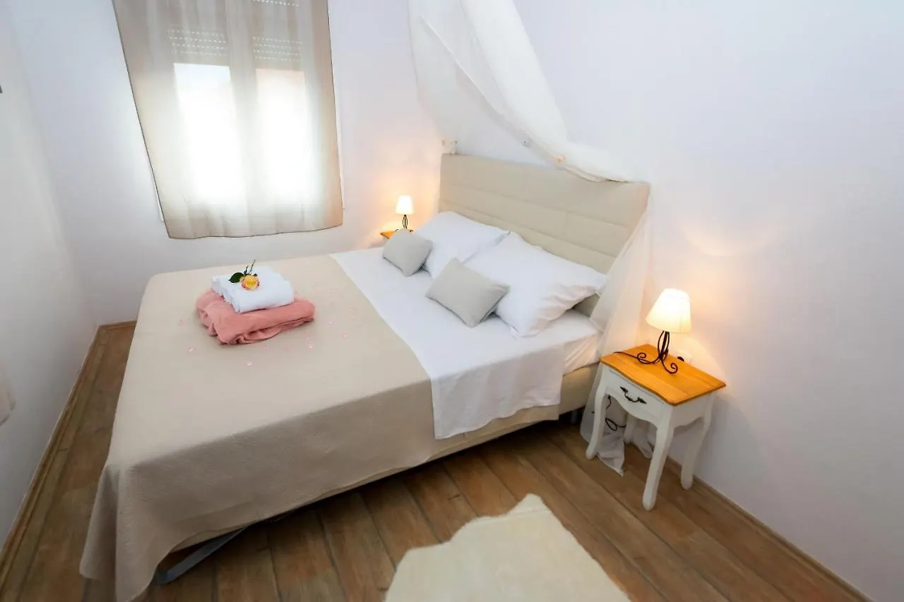 Rosa Solis Zadar Apartment