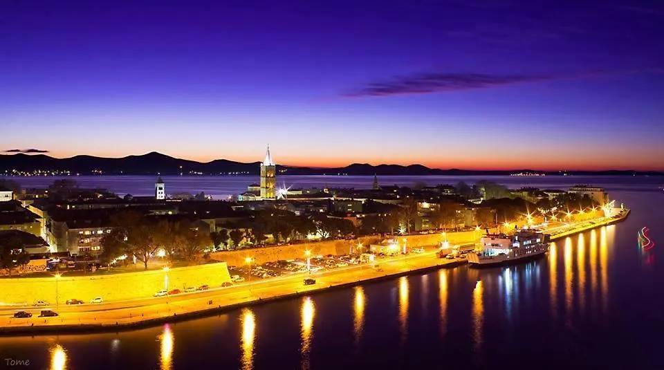 Rosa Solis Zadar 0*,